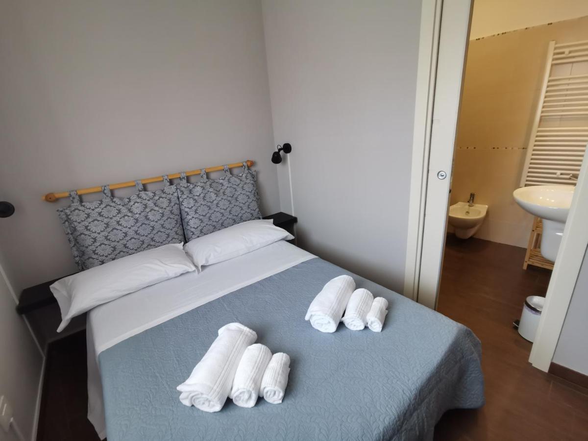 5 Guest house