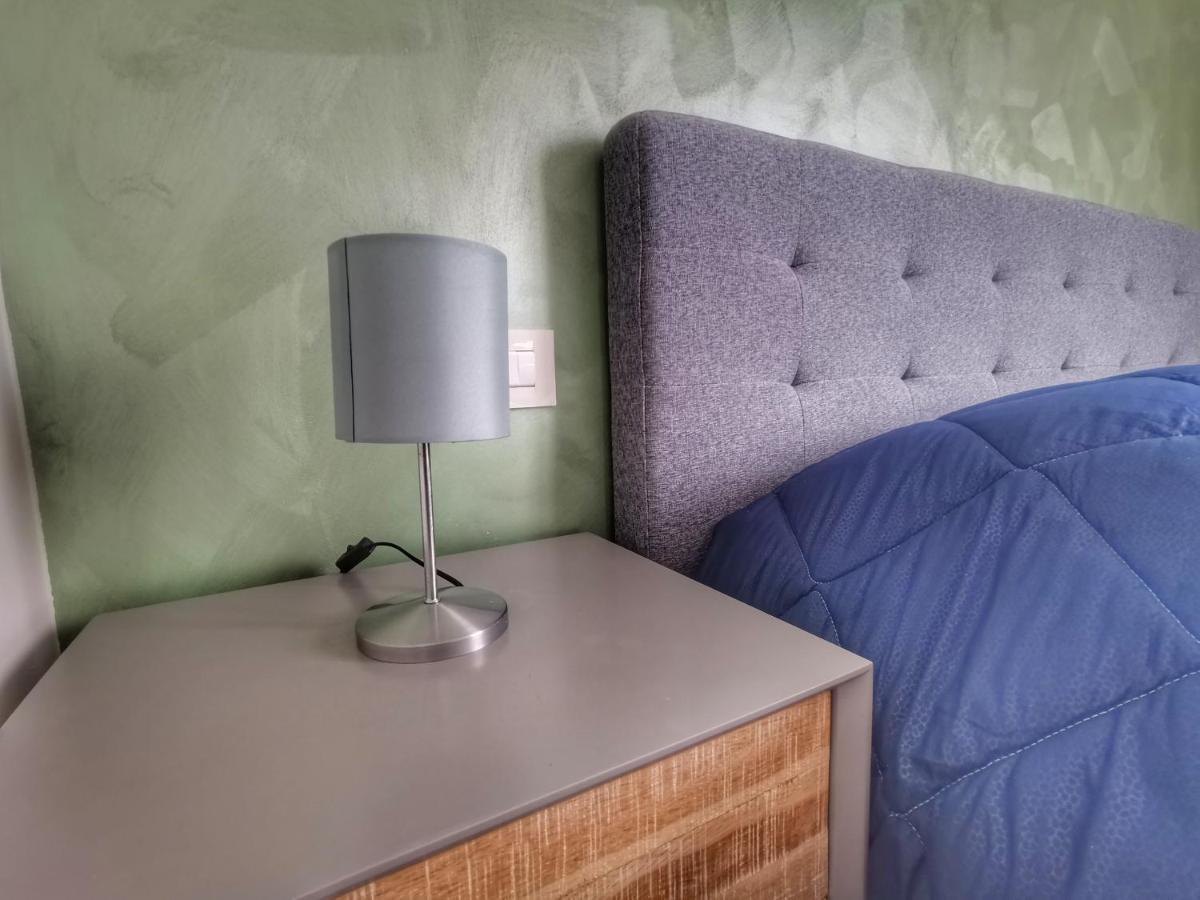 5 Guest house *